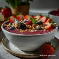 5 Minute Smoothie Bowl with Mixed Berries
