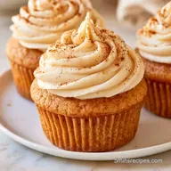 Easy Fall Cupcakes for Kids with Pumpkin