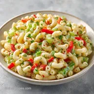 Simple Summer Macaroni Salad: Creamy